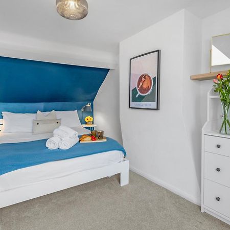 Adventure House - Whitby Villa ภายนอก รูปภาพ