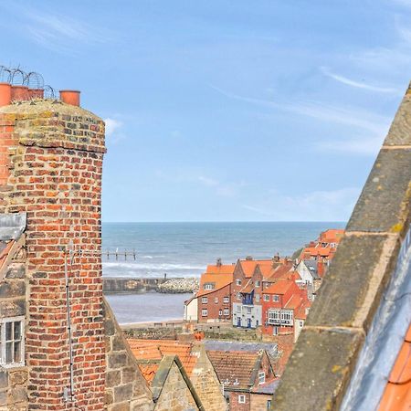 Adventure House - Whitby Villa ภายนอก รูปภาพ