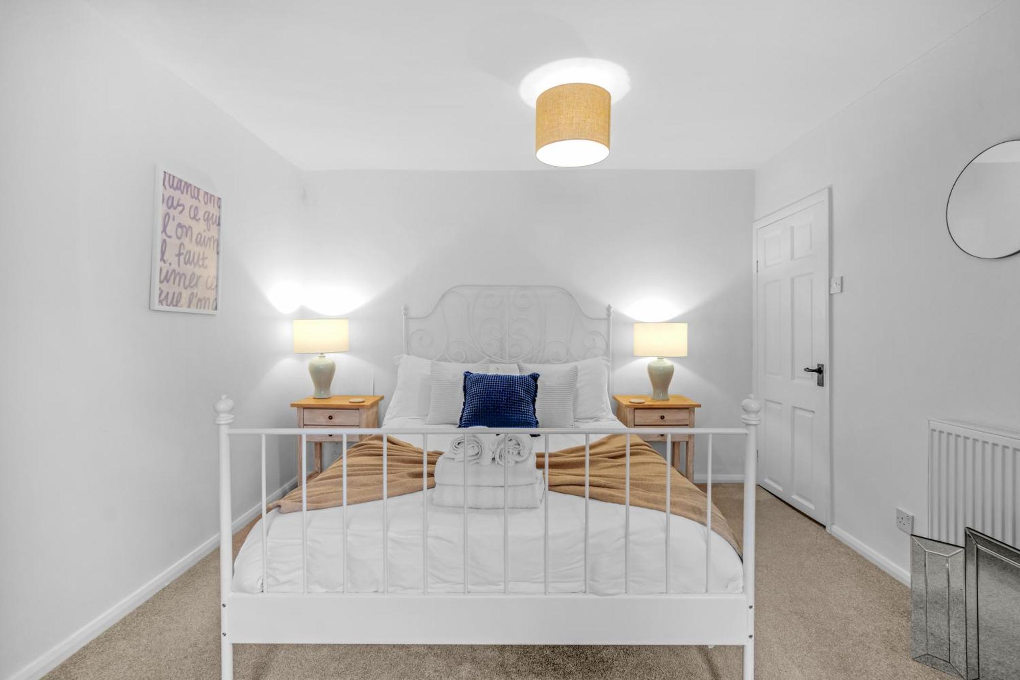 Adventure House - Whitby Villa ภายนอก รูปภาพ