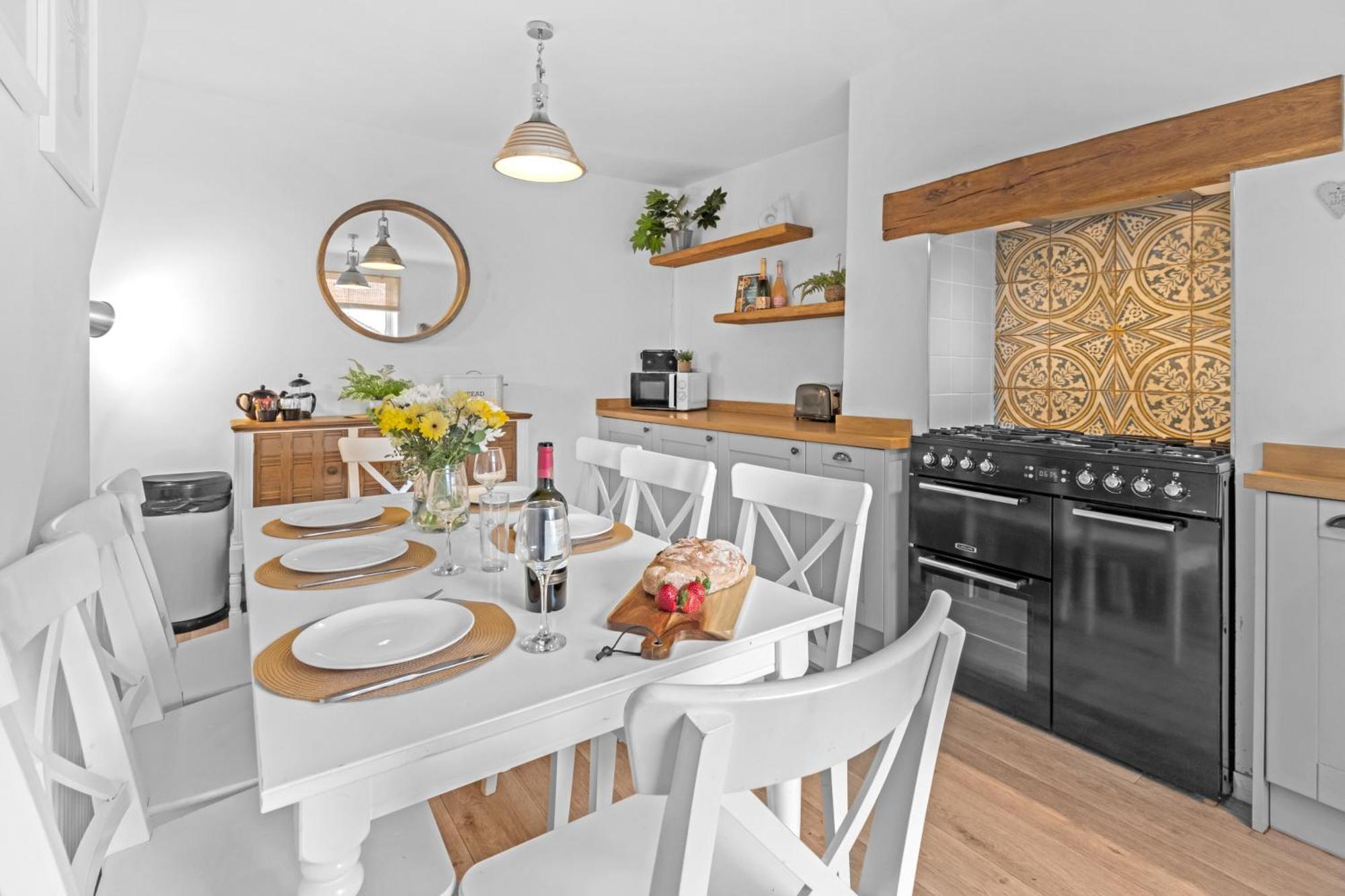 Adventure House - Whitby Villa ภายนอก รูปภาพ