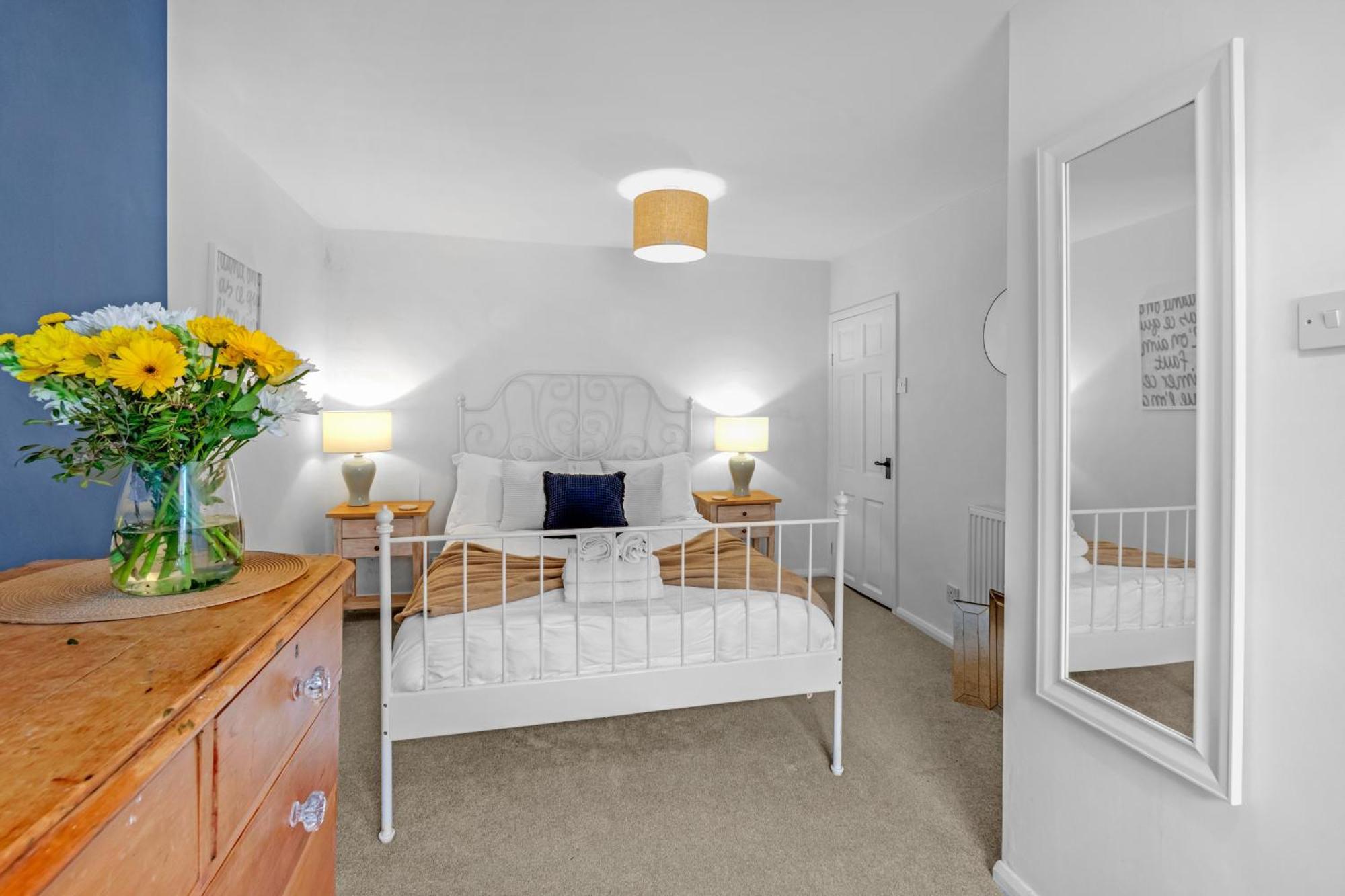 Adventure House - Whitby Villa ภายนอก รูปภาพ